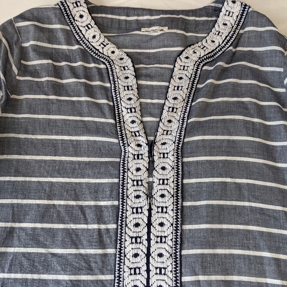 Soft Joie Embroidered Long Sleeve Tunic Top Navy Blue and White Stripes - Picture 10 of 11
